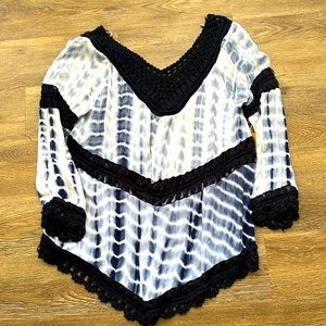 NEW Adorable boho Crotched tie dye top (NWT)